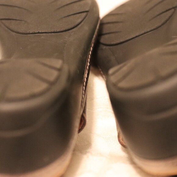 Spring Step Bronze colored sandals Size 37 - Picture 4 of 11